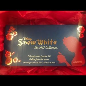 Besame Snow White Mini Lipstick Set